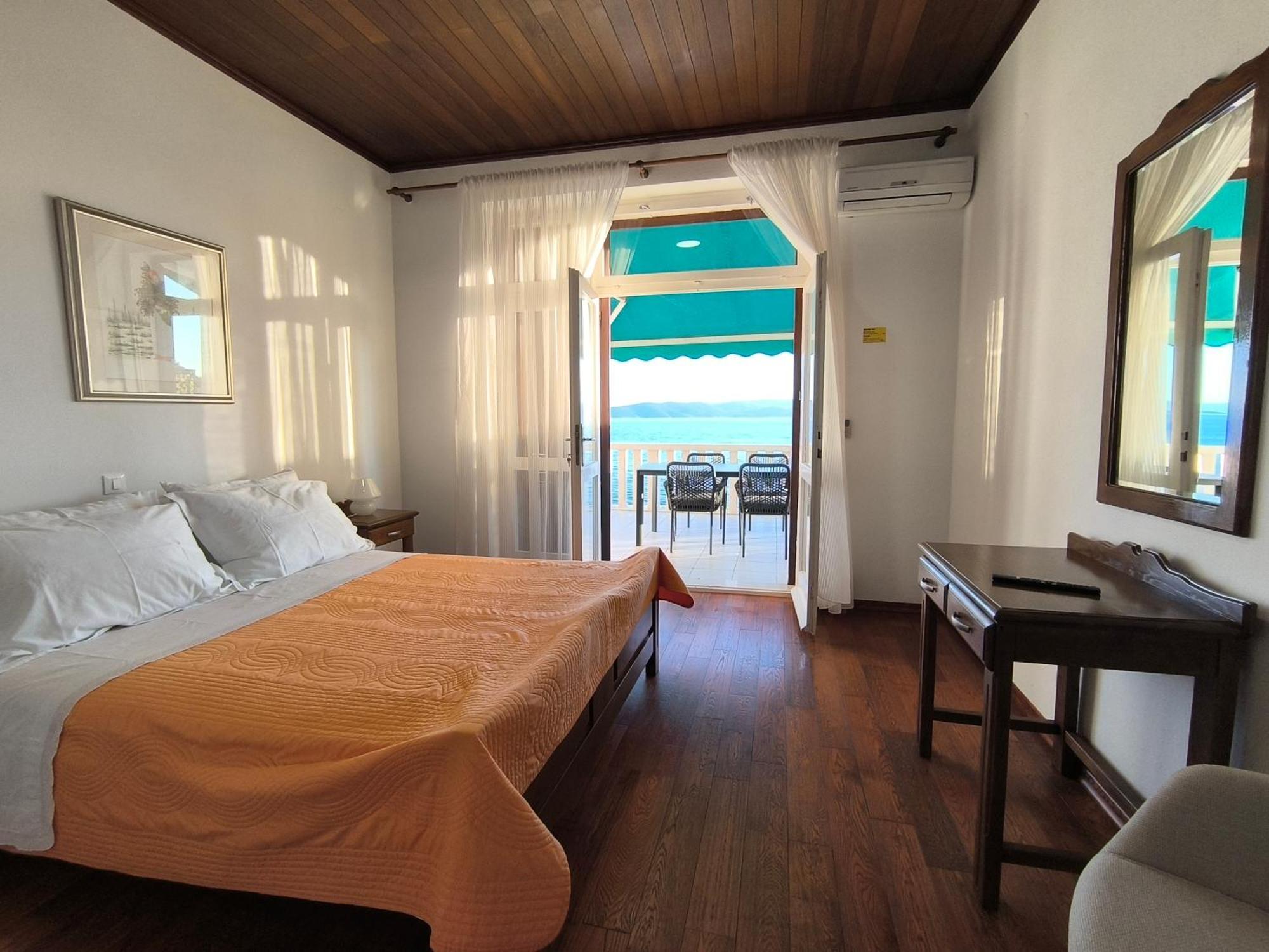 Apartments Julija Brela Ngoại thất bức ảnh
